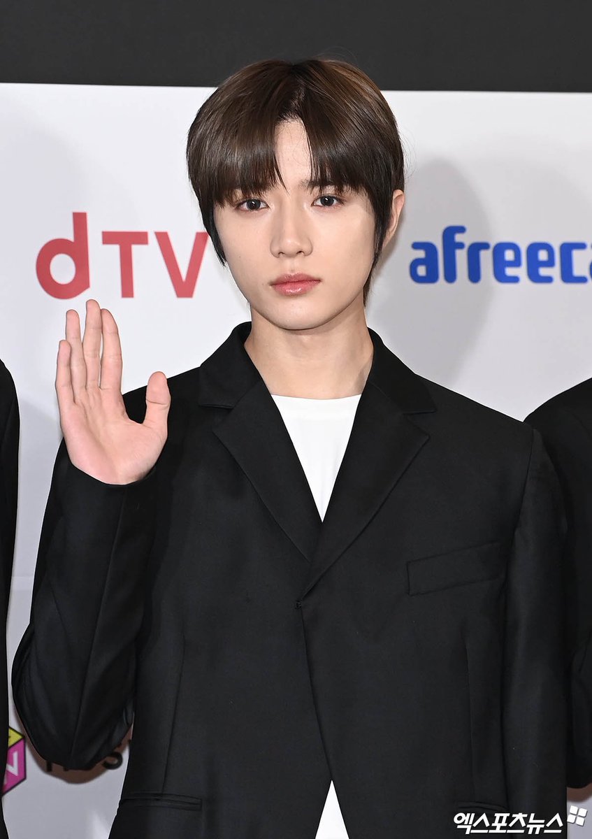 mo5txt's tweet photo. 221008 <2022 TMA> 레드카펫 기사 사진 (2)
#TOMORROW_X_TOGETHER #투모로우바이투게더 @TXT_members https://t.co/w87O0xr5hH