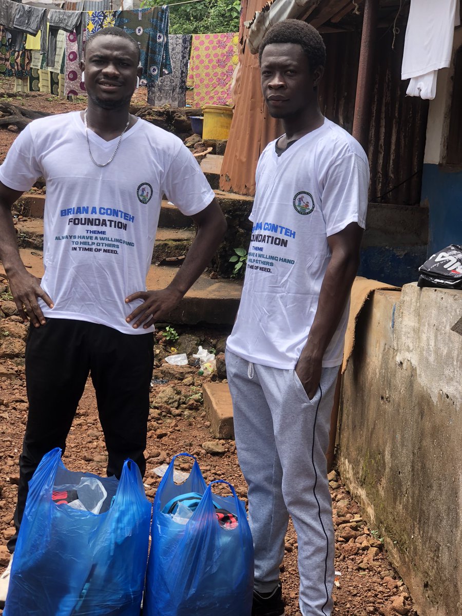 ProsperTalking1's tweet photo. Insai salone 🇸🇱 we do what makes us happy, and leave the rest to God almighty.
#severing #humanity #salone🇸🇱 https://t.co/5JwlPj0E5D