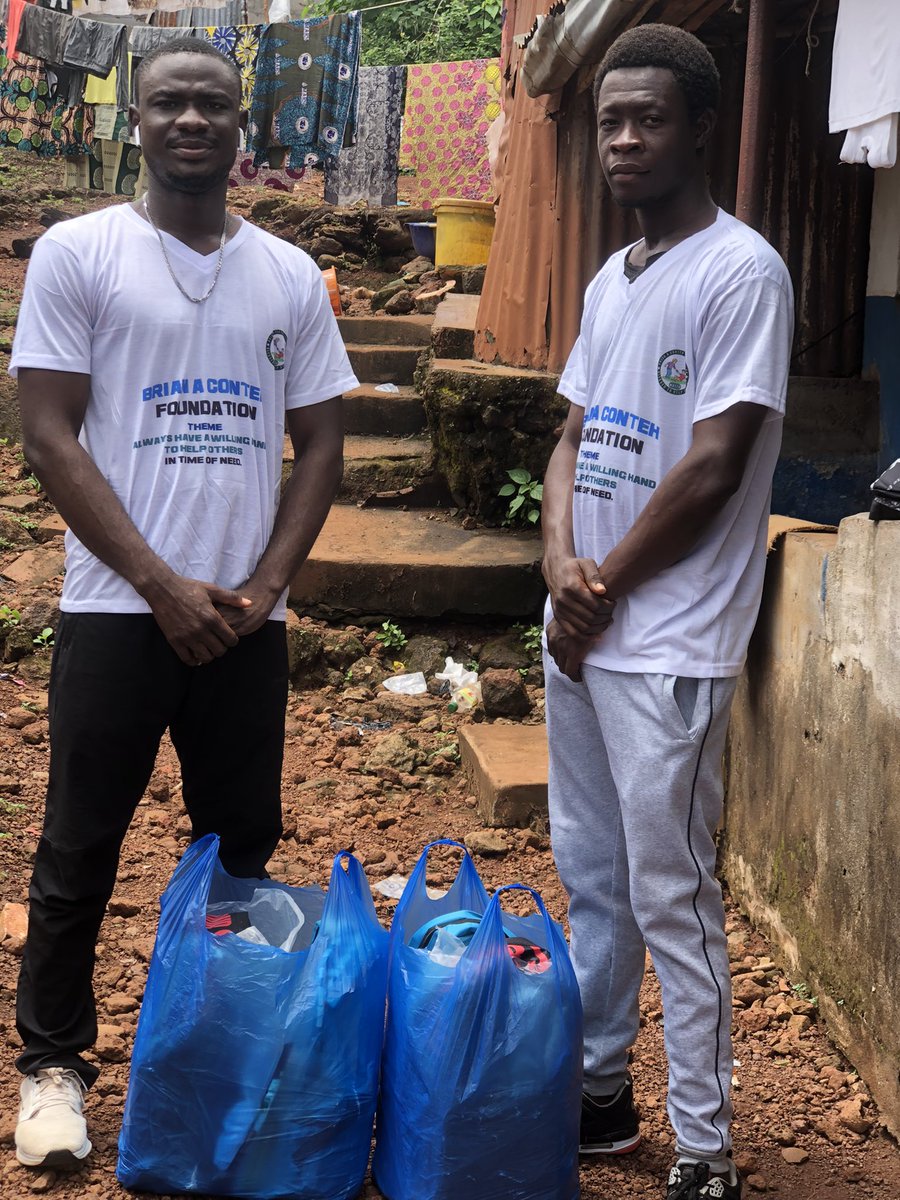 ProsperTalking1's tweet photo. Insai salone 🇸🇱 we do what makes us happy, and leave the rest to God almighty.
#severing #humanity #salone🇸🇱 https://t.co/5JwlPj0E5D