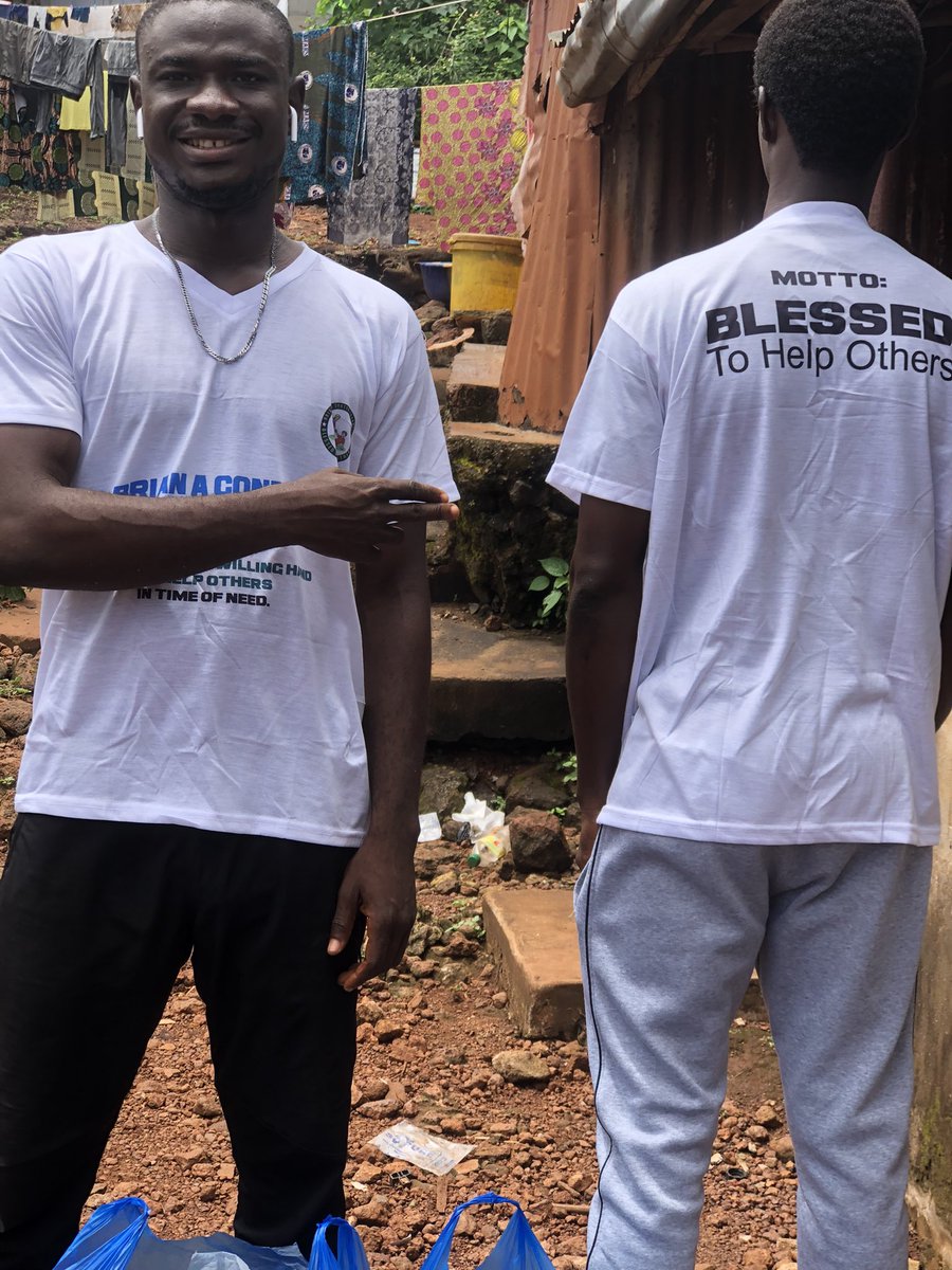 ProsperTalking1's tweet photo. Insai salone 🇸🇱 we do what makes us happy, and leave the rest to God almighty.
#severing #humanity #salone🇸🇱 https://t.co/5JwlPj0E5D
