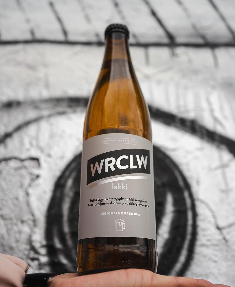 BrowarStuMostow's tweet photo. #WRCLW lekki to piwo dolnej fermentacji, bardzo pijalne dzięki niskiej zawartości alkoholu.🤩
Długie leżakowanie nadaje czysty profil l, a wykorzystany słód pilzneński i chmiele kontynentalne nadają całości zbożowy charakter oraz delikatną goryczkę.🍻
#piwo #beer #piwokraftowe https://t.co/StM6VAl3pU
