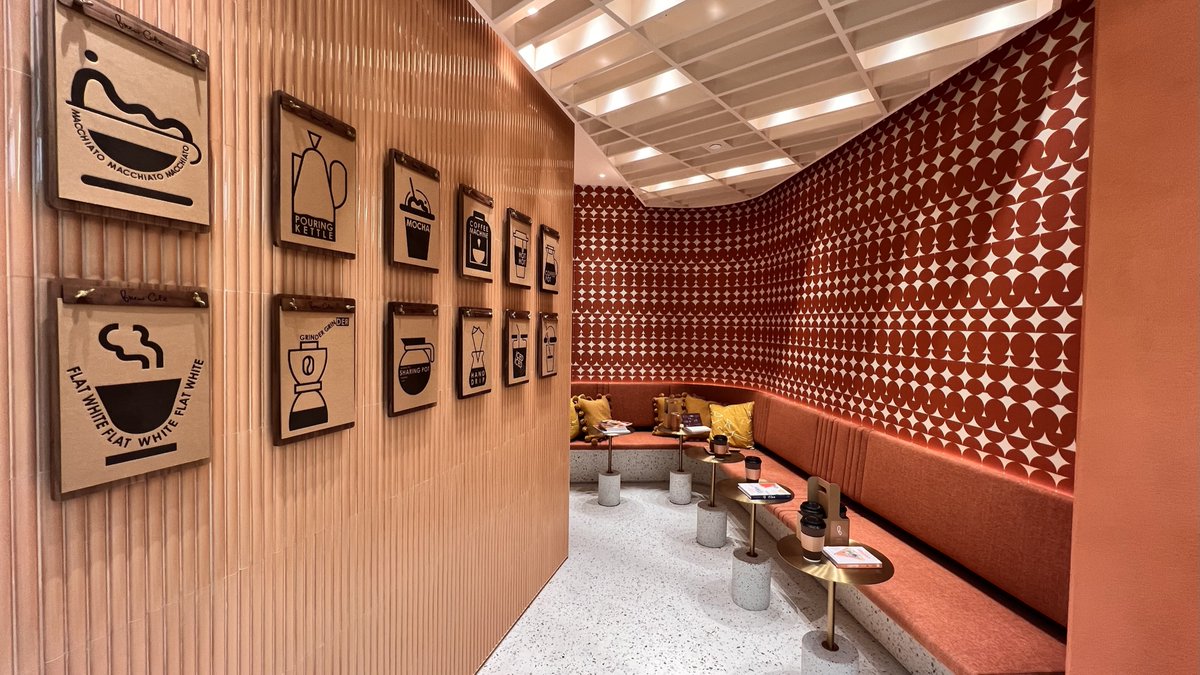 123Oneplus's tweet image. #NOVOLAND 14
The gravure hanging prints, menu, cups, cup holders and coffee beans packaging for BREW CAFE in #mall were all designed and customized by us. We suggested building a coffee shop to create a space for people experiencing the casual ambience of #Nordic #lifestyle.