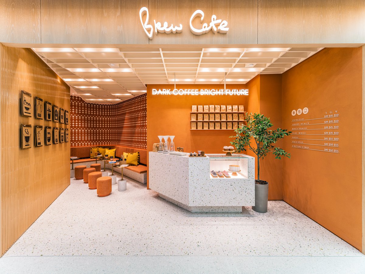 123Oneplus's tweet image. #NOVOLAND 14
The gravure hanging prints, menu, cups, cup holders and coffee beans packaging for BREW CAFE in #mall were all designed and customized by us. We suggested building a coffee shop to create a space for people experiencing the casual ambience of #Nordic #lifestyle.