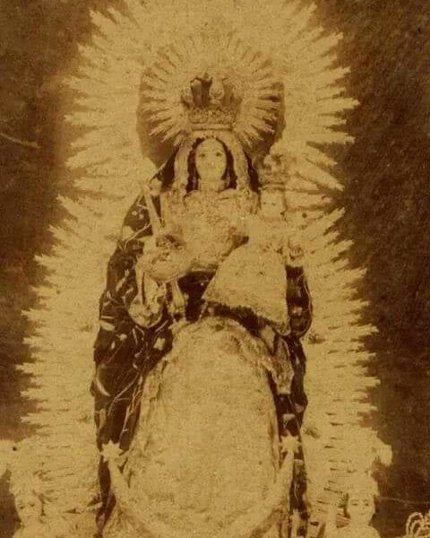 HdadConsolacion's tweet photo. 8 de octubre. XXXIV aniversario de la ratificación del Patronazgo de la Stma. Virgen de Consolación sobre Carrión de los Céspedes por la Iglesia.

Día para recordar a todos los carrioneros que nos precedieron y lucharon con amor por su excelsa Madre y Patrona. https://t.co/u8V90fxUSc