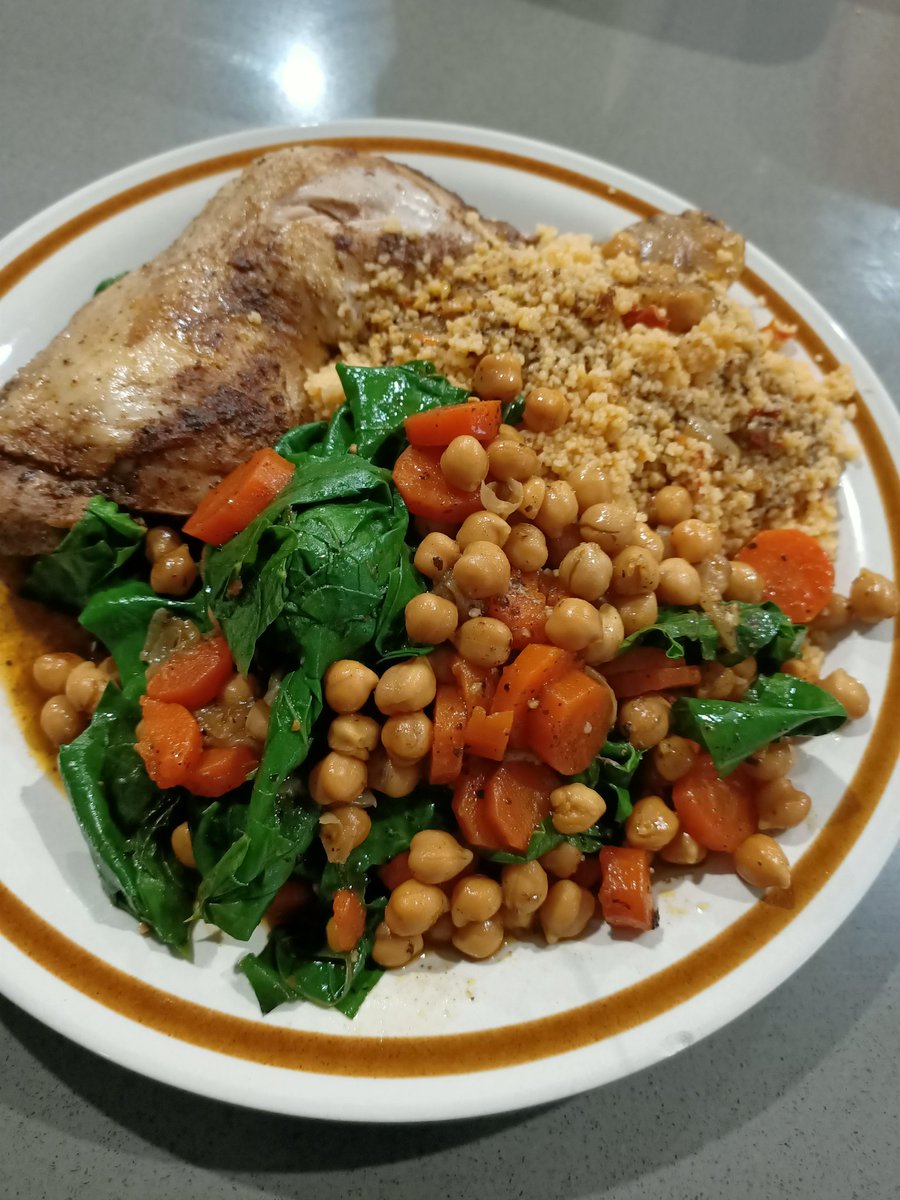 Conya62's tweet photo. @cindyn Morrocan chicken tonight https://t.co/t3ucfkpi07