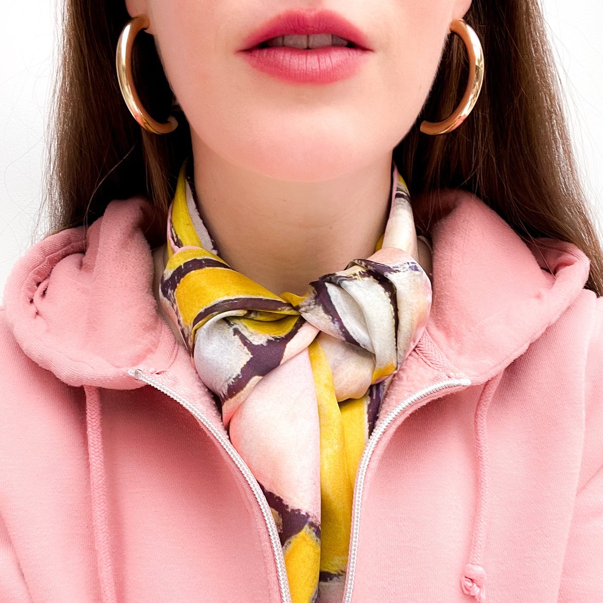 FoxandChave's tweet photo. A very happy Saturday to you. Here in The Chilterns we've got a sunny day ahead, calling for a bright sunny ensemble that also provides a little warmth. Let's pretend it's still summer with pinks and yellows! https://t.co/4SzWRBNn63