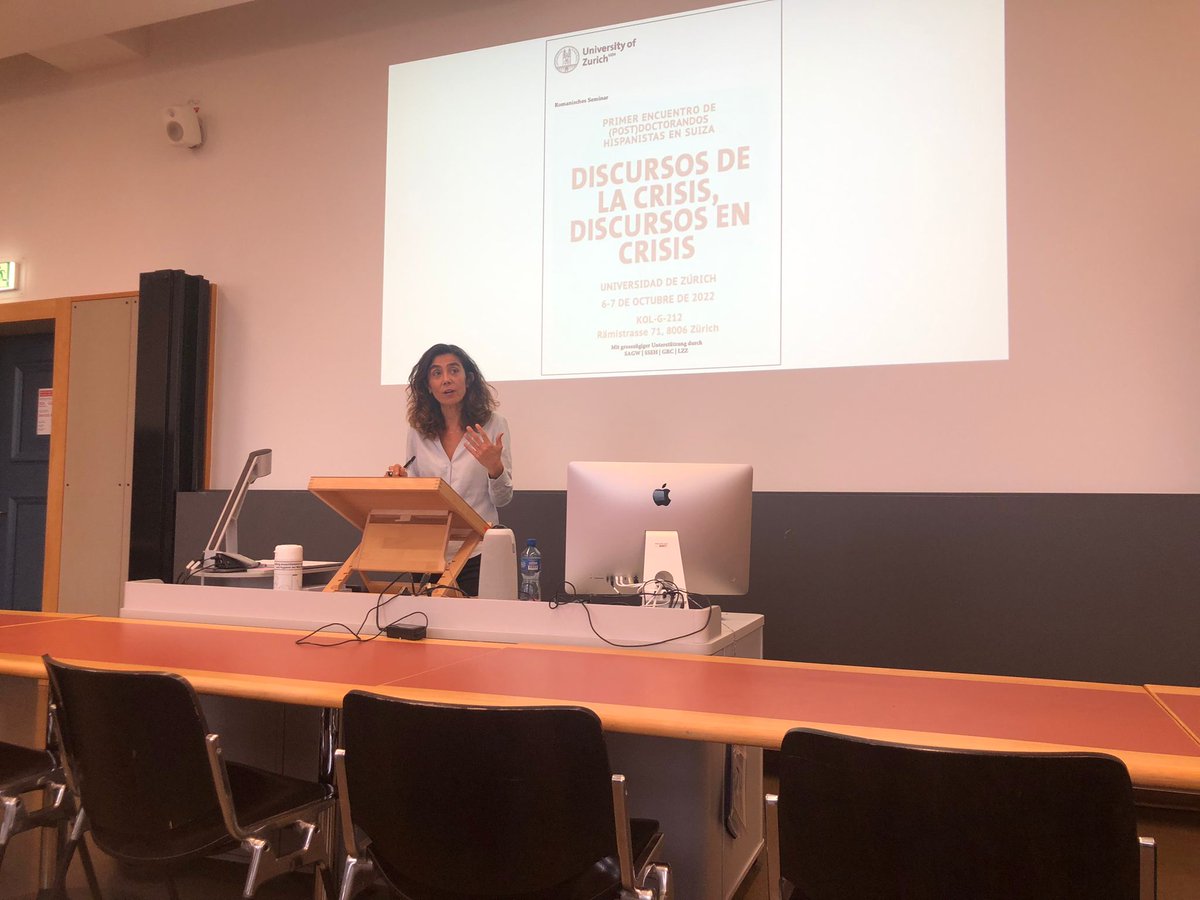 AnguloEgea's tweet photo. En la Universidad de Zurich hablando de crisis! https://t.co/ecAK2S6NcY