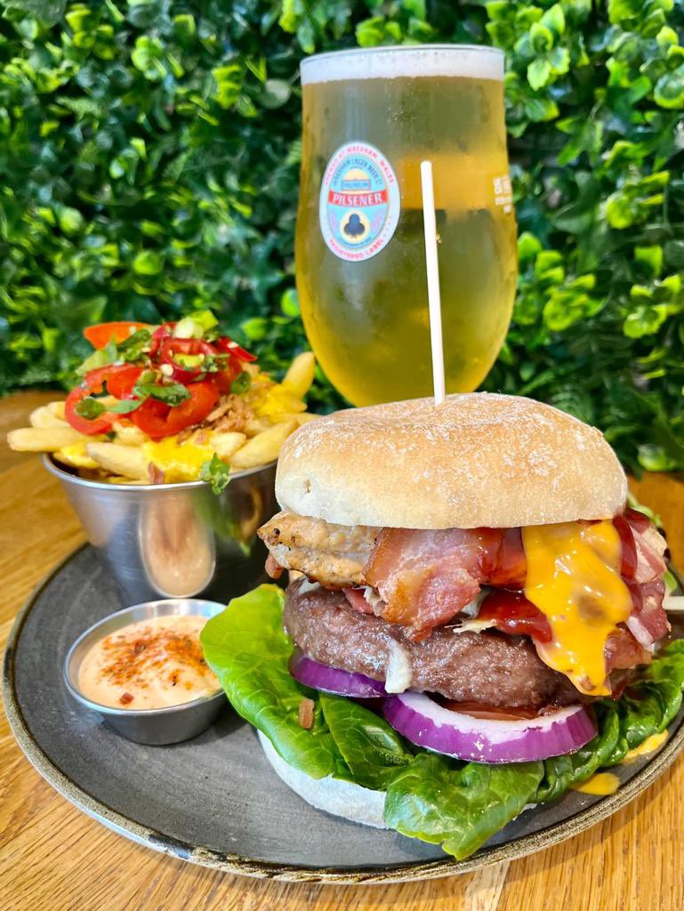 Fat Boar Wxm tweet media