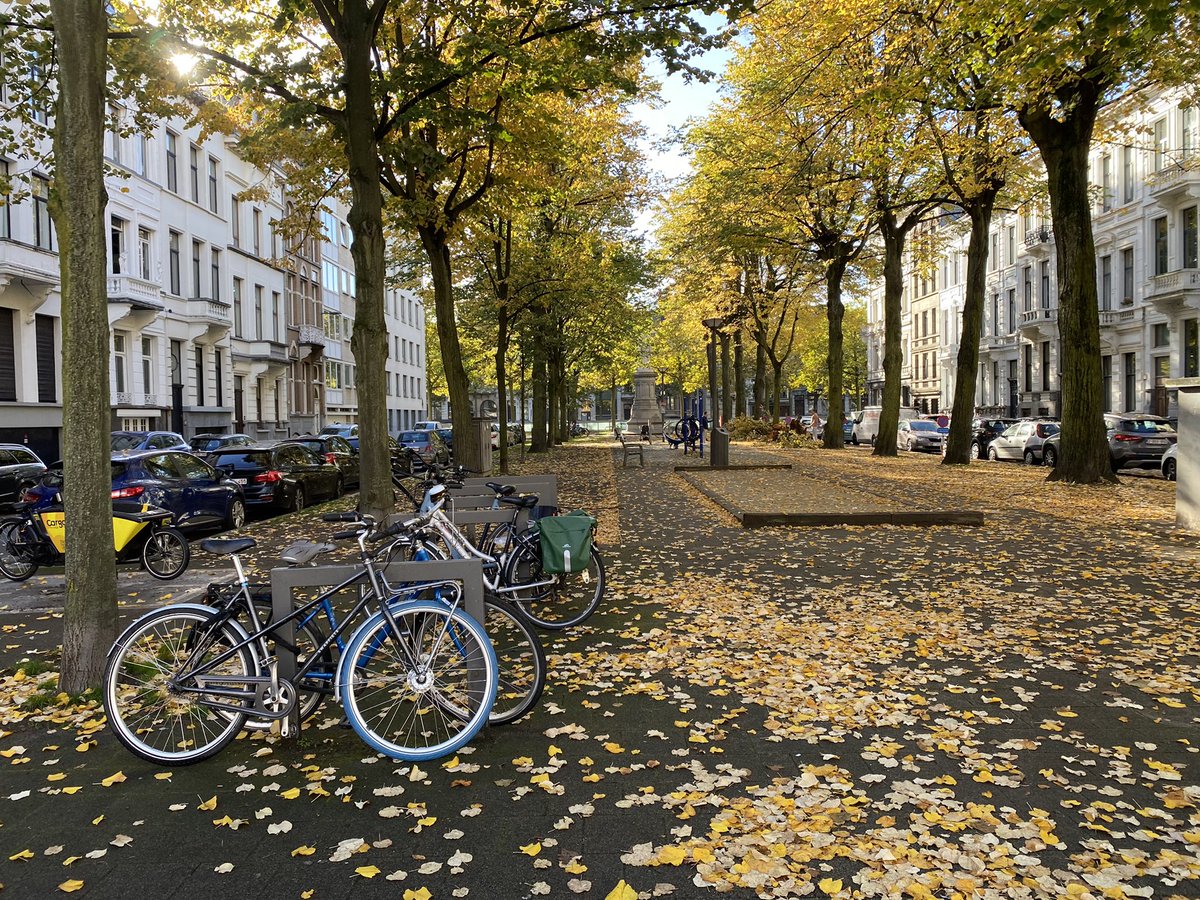 First stop on JTP’s #Antwerp Study Trip, we have #Zuid. An innovative urban district, the mixed-use quarter will include homes, offices, public facilities and green space in the form of parks, small city gardens, squares, and green residential streets. #JTPOnTour