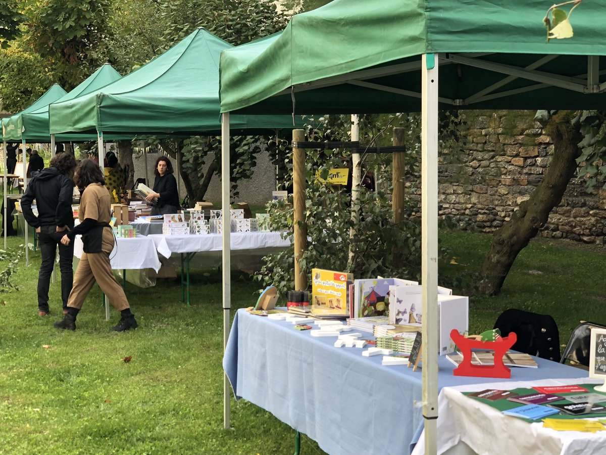 La petita Fira d’àlbum Il.lustrat compta amb la presència de les Editorials
MTM, Andana, Kókinos i Cambuleta. Vine!