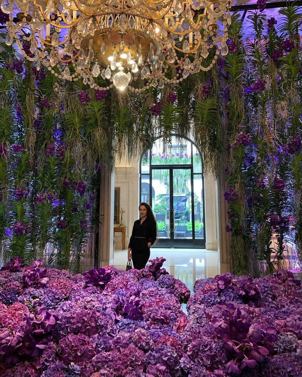 laura1994loveme's tweet image. Happy weekend my friend