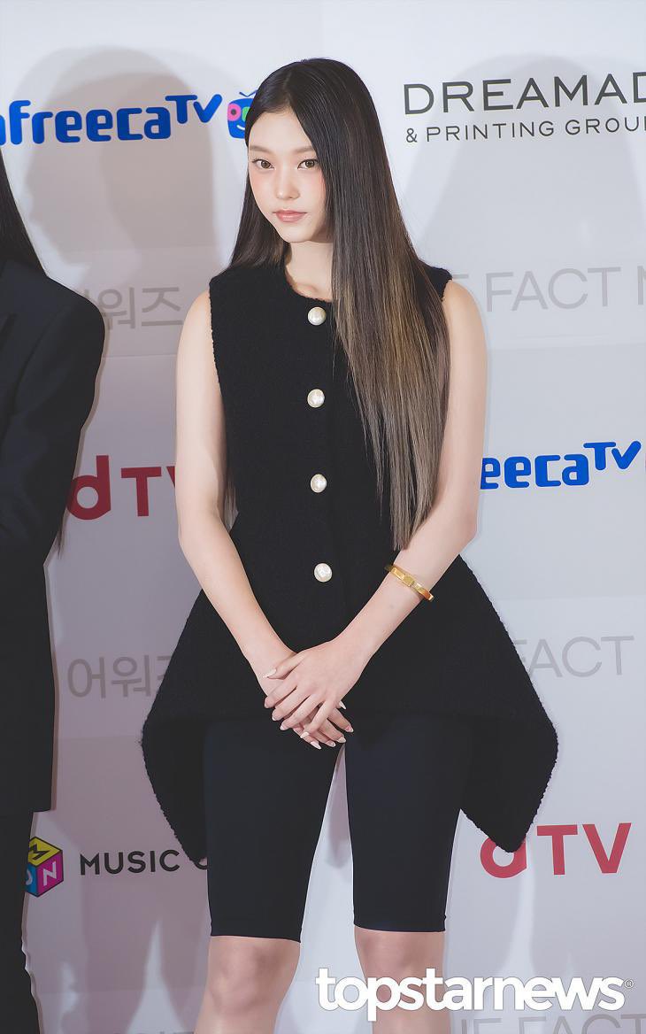 picsnewjeans's tweet photo. Haerin At The Fact Music Awards 2022 https://t.co/PbvPocIJK9