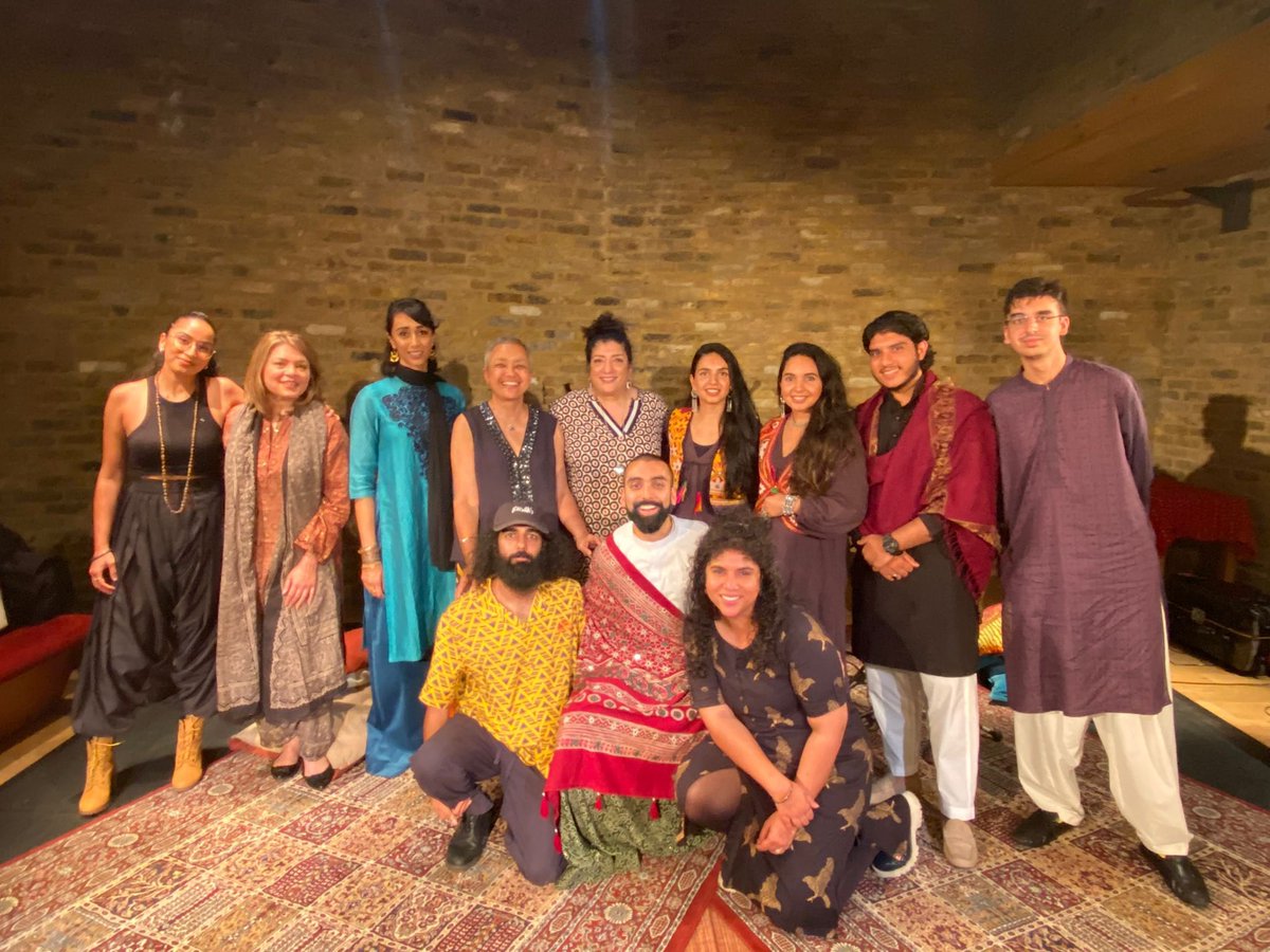 KNatashaChandra's tweet photo. Just the most beautiful & Moving evening with the hugely talented & generous line up we had in @TaraTheatre for #SpokenSpace hosted by the gorgeous @Raimu_Itfum ๐ @SajeelaKershi @GrewalTwins @SS_Haque #AmritKaur #SUMANgujral #ziaahmed. Shoutout to our open ๐ค & lovely audience! https://t.co/NLnSneLL9u
