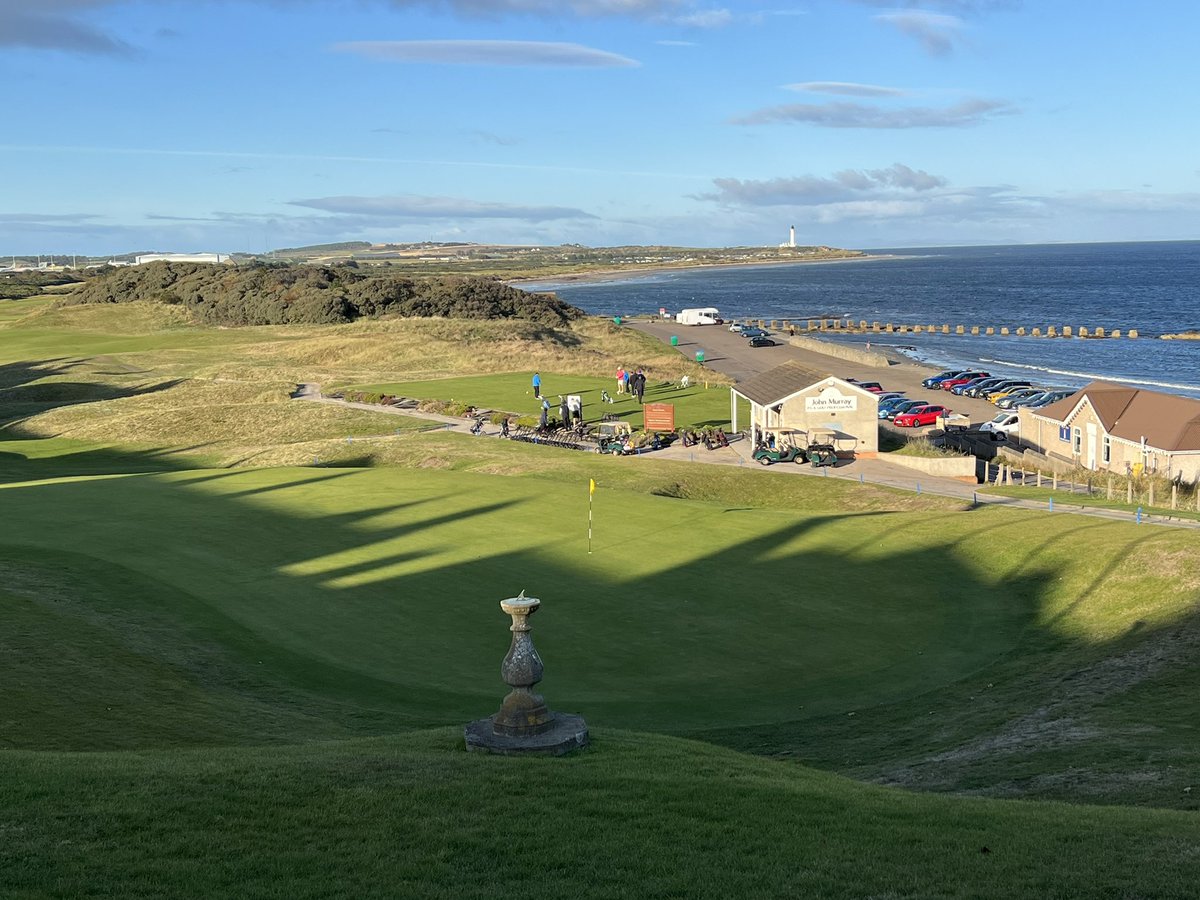 JLuGolfweek's tweet photo. The Links Lodge B&amp;B, overlooking @MorayGC, has one of the best from-the-room views in golf. Old town, Old Tom golf, little pro shop, clubhouse, lighthouse. I could stay all week. @golfweek @golfbreaks @VisitScotGolf https://t.co/ppYtSuJAQE
