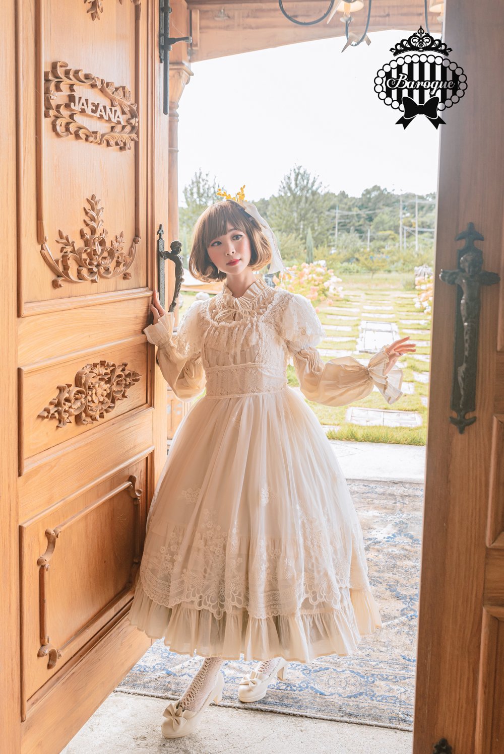 Coterie Couture: Lolita fashion combines European elements with Japanese  flair - Daily Bruin