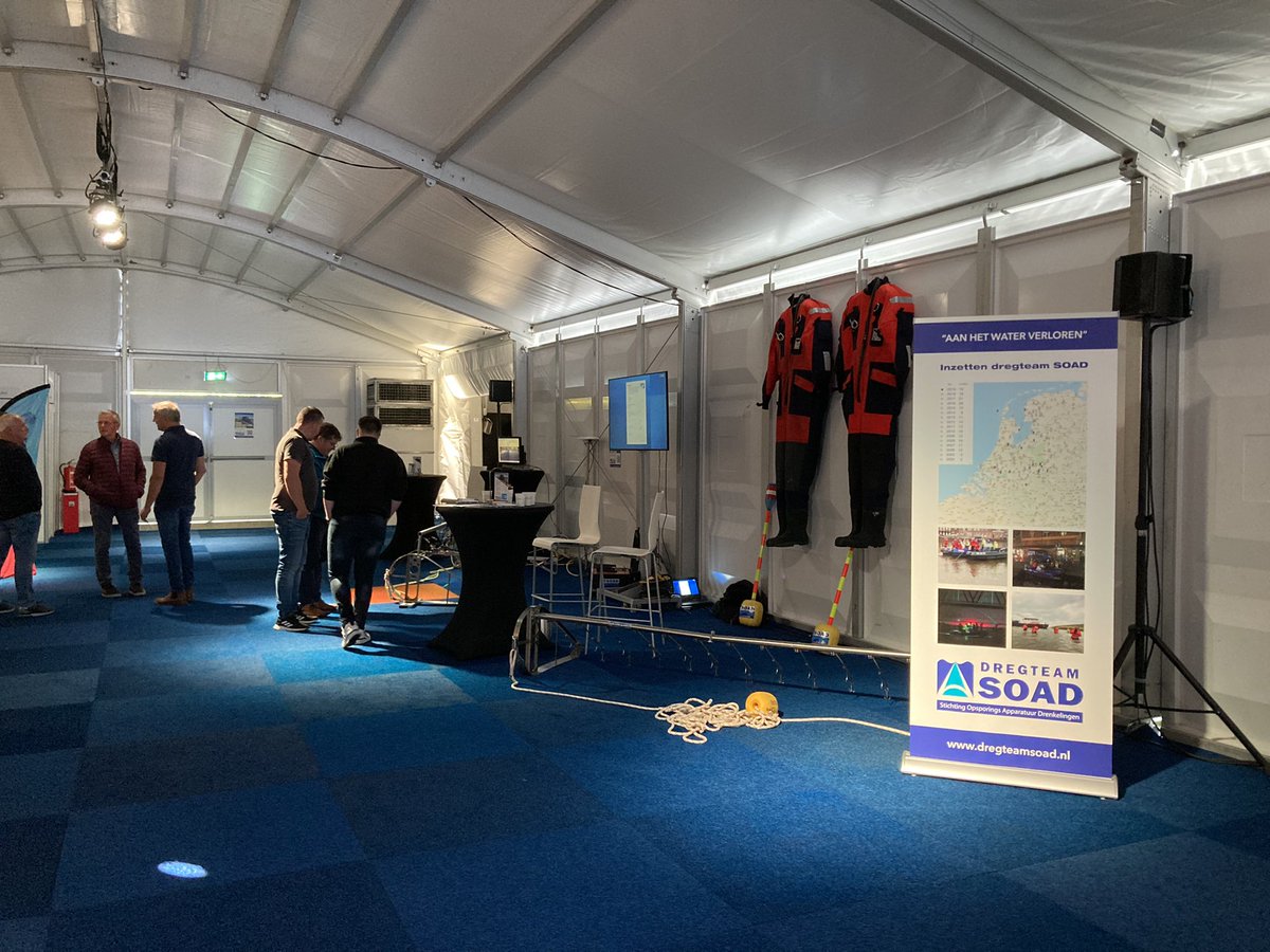 Tweede dag van de Holland Fisheries Event. Ook vandaag staan onze vrijwilligers van Dregteam SOAD klaar om te vertellen over het werk dat wij doen en de doneeractie voor een nieuwe bus. doneeractie.nl/houd-dregteam-… Kom gerust even langs!