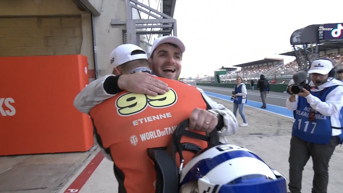 Hugo.fvr tweet media