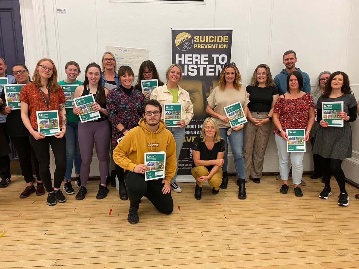 TrainingLom's tweet image. A very busy week in @EastAyrshire with Paula Ewart.
Leading First Aid For Mental Health Monday /Tues then ASIST Thursday/ Friday.
Another 30 amazing people who are able to keep their communities safer👏👏
Thank you @JaneMcKie4