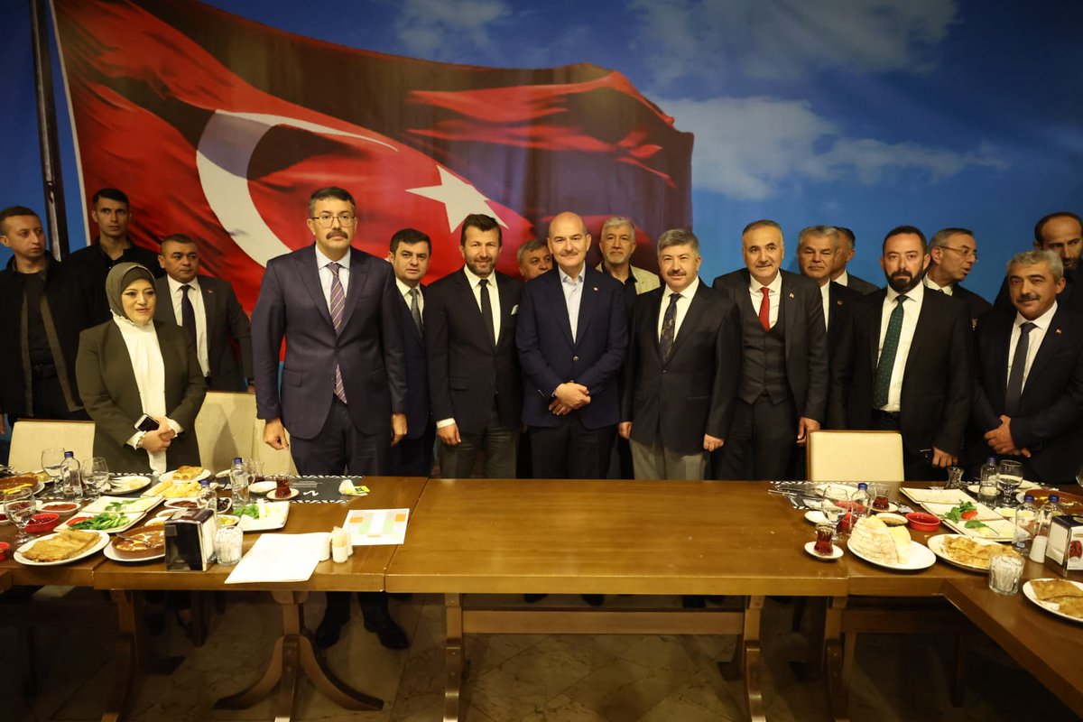 Kütahya'da, Belediye Başkanlarımız ve hemşehrilerimizle bir aradayız