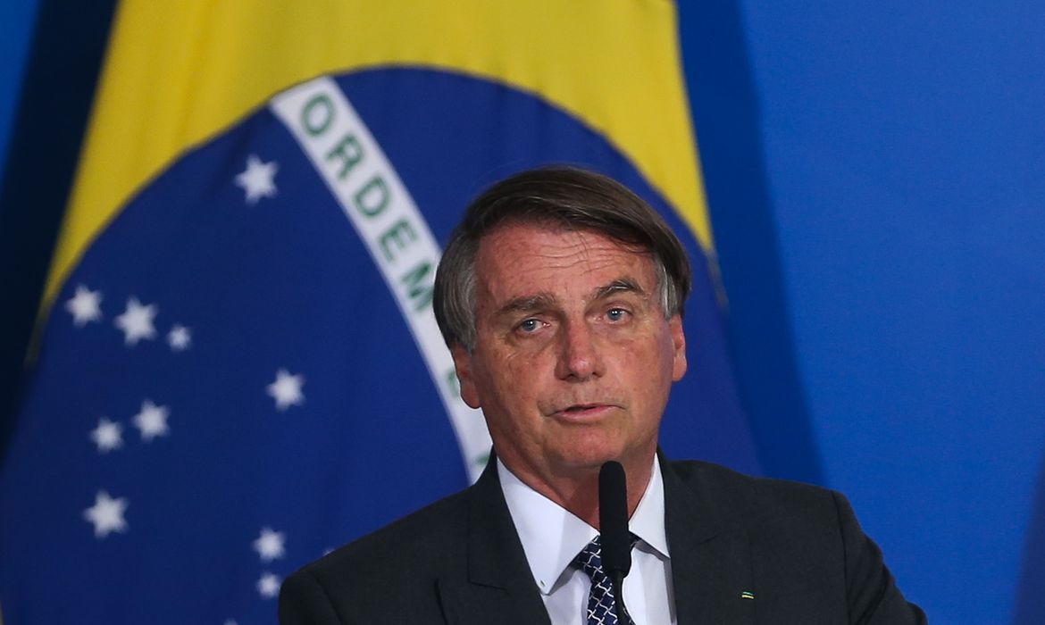 Presidente @jairbolsonaro, candidato à reeleição, diz que para o 2º turno, pretende focar nas realizações do seu governo
@mendesluizpaulo @PadraoAlexandre @ViLiMiGu_Tex @iaragb @IceSohei @Rollo_original @TDragonJapanBR @TheoNeto18 @JOSIASANTNIODE1 
Leia em cutt.ly/lBsNBno