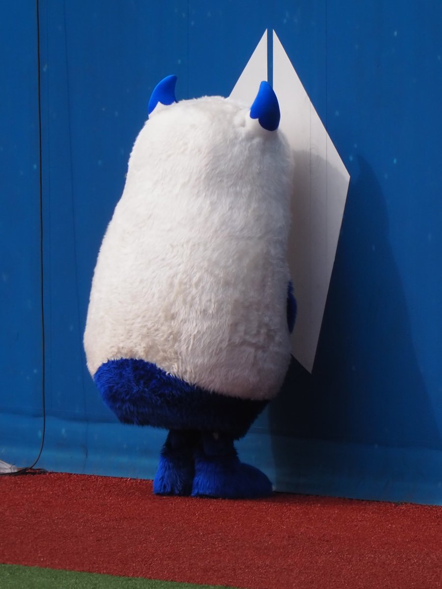 d6i5ta's tweet photo. バートさん無理あるのよそれはwww
 #baystars https://t.co/1yZABBSAHp