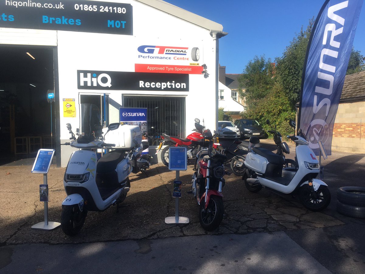 An exciting new venue this morning! Today, we’re at Xeromotorbikes’ garage in Oxford where we’re welcoming people to check out #electric motorbikes, the costs of running one, Oxford’s zero carbon ambitions as a city and more! @sunrauk #evs #lowcarbon #zerocarbon