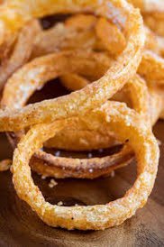 Opening today at 11am, with the return of onion rings &amp; nachos to our winter menu! #kennebunkport <a href="/AlissonsKport/">Alisson's Restaurant</a>
