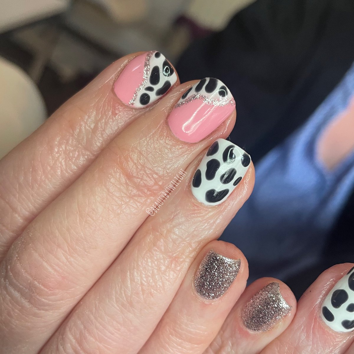 TwilightHair's tweet photo. Never a boring set of nails when this client comes in, loved creating these! 🤍🖤💗 

We hope you all have a lovely weekend! 

Bio Sculpture Gel GB #gelnails #naturalnails #healthynails #healthynailsarethebestnails #gelpolish #gelmanicure #gelnailsdesign #gel #nailsoftheday https://t.co/7j5jw1YzoL