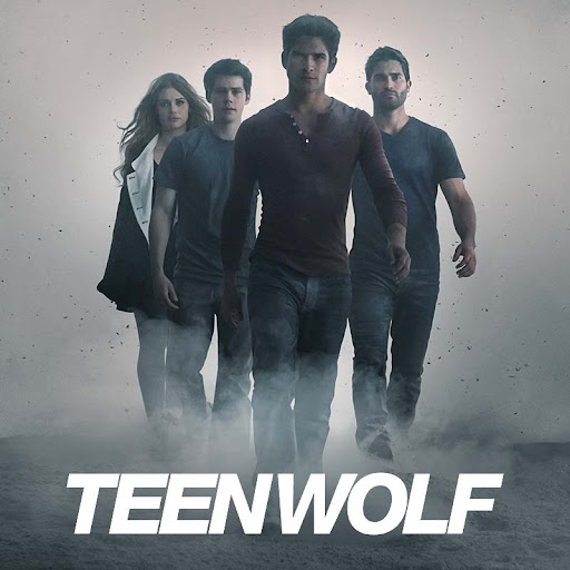 SeriesUpdateFR's tweet photo. Tyler Posey a révélé que le film #TeenWolf se déroulera 15 ans après la fin de la série. https://t.co/SnZACqChYz