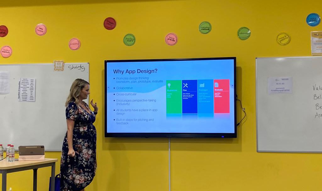 tarafrost's tweet photo. Representing @DAAElementary at @GCCASCD! Great time attending and presenting our ES journey with @AppleEDU App Design Journal. @DAA5RK @Lindquistical also killed it with their presentation on #MathematicalMindsets. Thx @TeachMoChill for the opportunity! ❤️#collabuae #AppleEdu https://t.co/96qO65zfNO