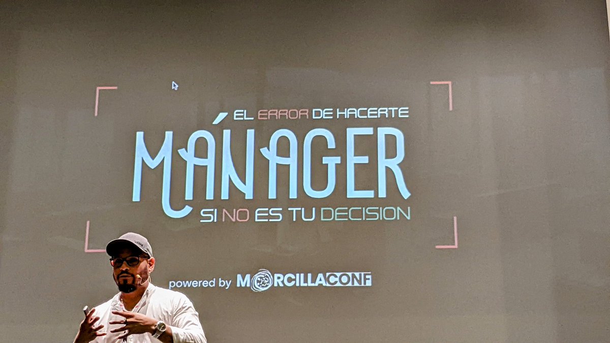 devfesteando's tweet image. ¿Hay buenos y malos puestos?

No, solo depende de que sea tú decisión.

@npatarino @MorcillaConf

#ChimichurriCode 
#MorcillaConf #Devfest #GDG #Burgos