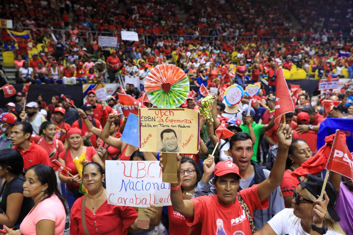 #8Oct|🇻🇪 🗺️ ¡ETIQUETA DEL DÍA! ▶️ 

#VenezuelaVaPaEncima 

Juntos hacemos crecer a la Patria. ¡Tenemos con qué!