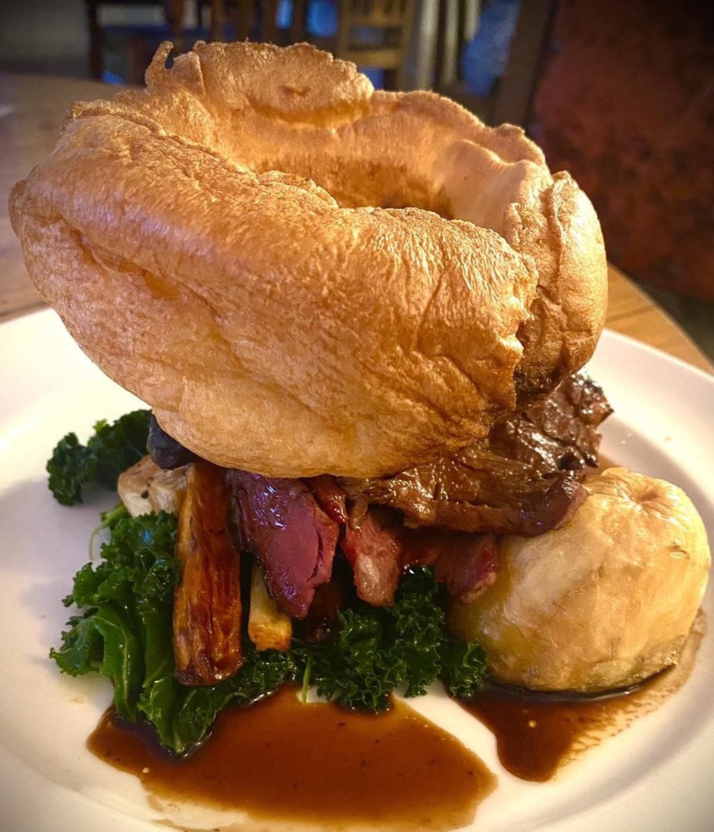 TheWennsKL's tweet photo. Not long to wait now…….Sunday roasts are just a sleep away!
#sundayroast #sundayfunday #weekend #onesleeptogo #notlongtogo #roastdinner #roastbeef #yorkshirepudding #gravy #wennsday #kingslynn #norfolk https://t.co/eyL7GjF9o1