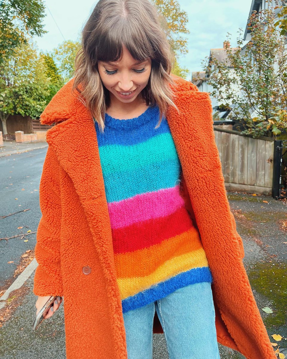 slushvintage's tweet photo. Happy Saturday 🌈 🍂  https://t.co/JQGI1lUzBh 
#slush #slushvintage https://t.co/IH8ceTkgft