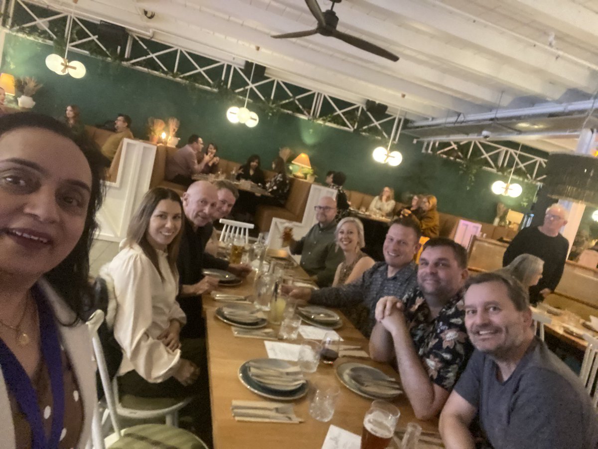 bitty1102's tweet photo. #NZMIEEHui22 Hui dinner at viaduct https://t.co/HPFUAmDL0h