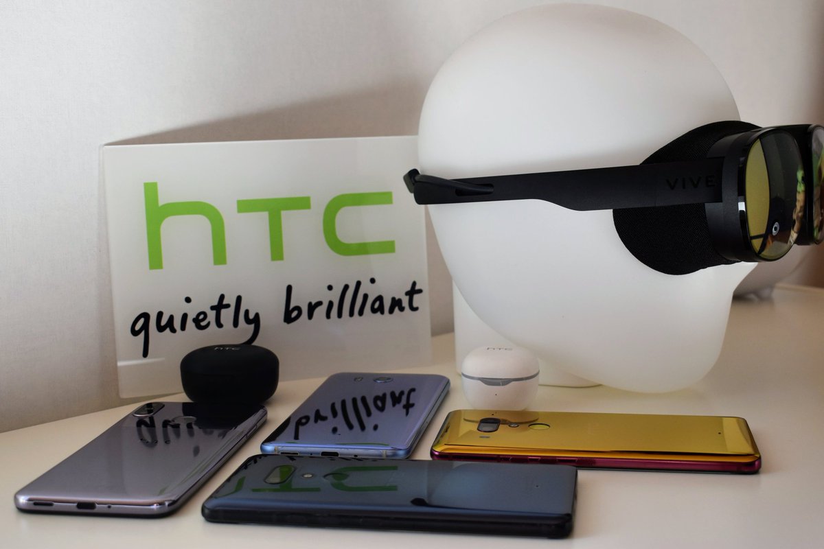Mikeqxx's tweet photo. Like every Year: Happy #HTCDay !!!🥳
@HTC_de
@htc
#quieltlybrilliant https://t.co/PvJ6Bc6Va4