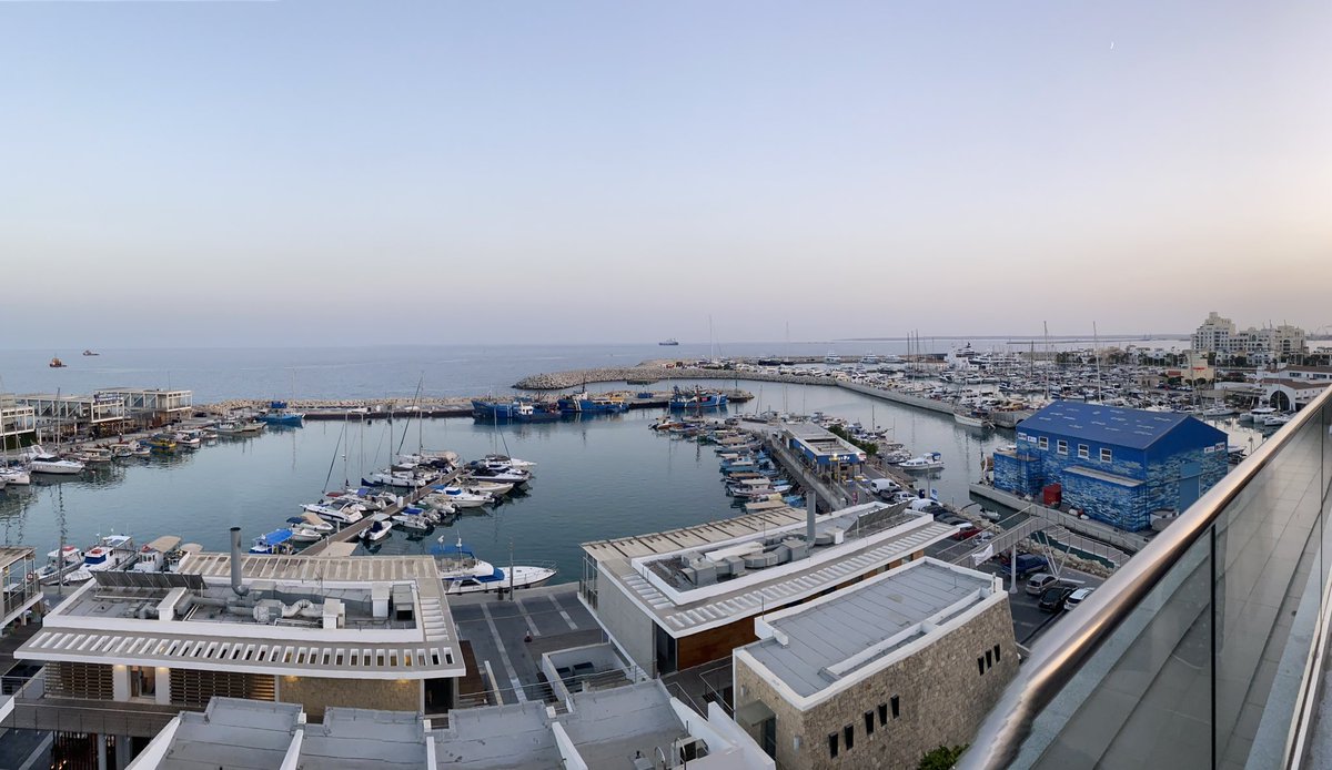 -Yiannis- tweet media