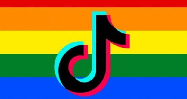 Betty_Eliza14's tweet photo. #Russia #TikTok
Oroszország megbírságolta a TikTokot, mert népszerűsíti az #LMBTQP-propagandát
https://t.co/5RwJi2gVpR https://t.co/cyMSEkDHm2