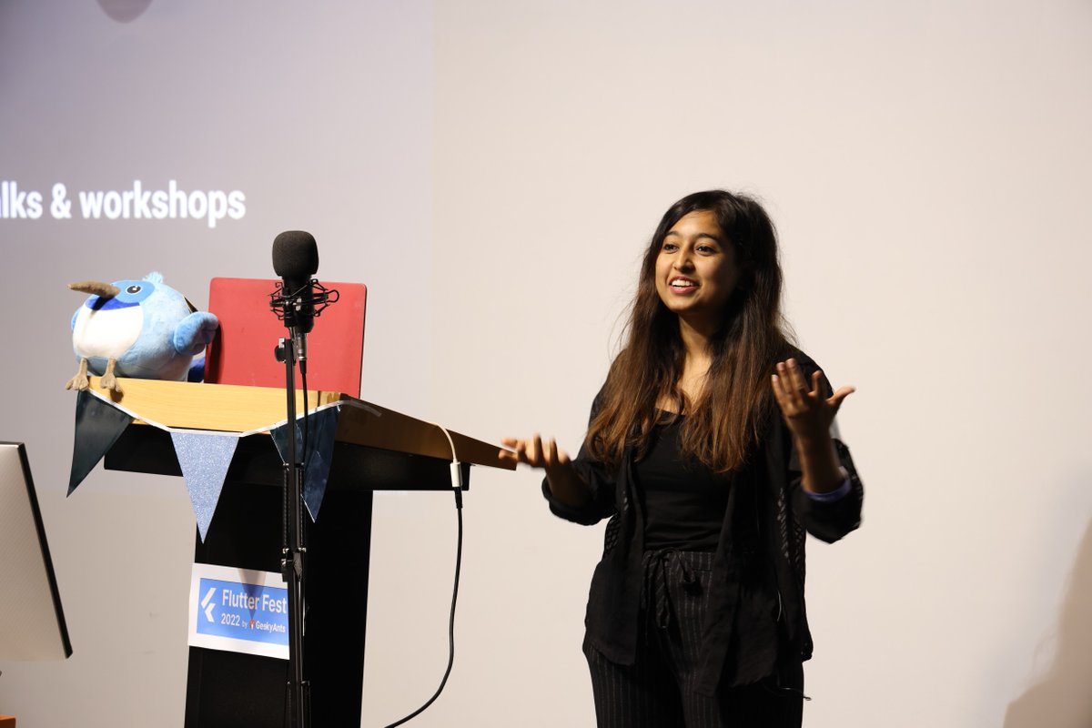geekyants's tweet image. Also, joined us @pooja_bhaumik, SDE - II, @cards_uni. 
She delivered the keynote, where she talked all things that are new with Flutter.
She'll be back for an amazing interactive session, later. Stay tuned!
Watch here - youtube.com/watch?v=uyiodo…
#flutterfest #flutter