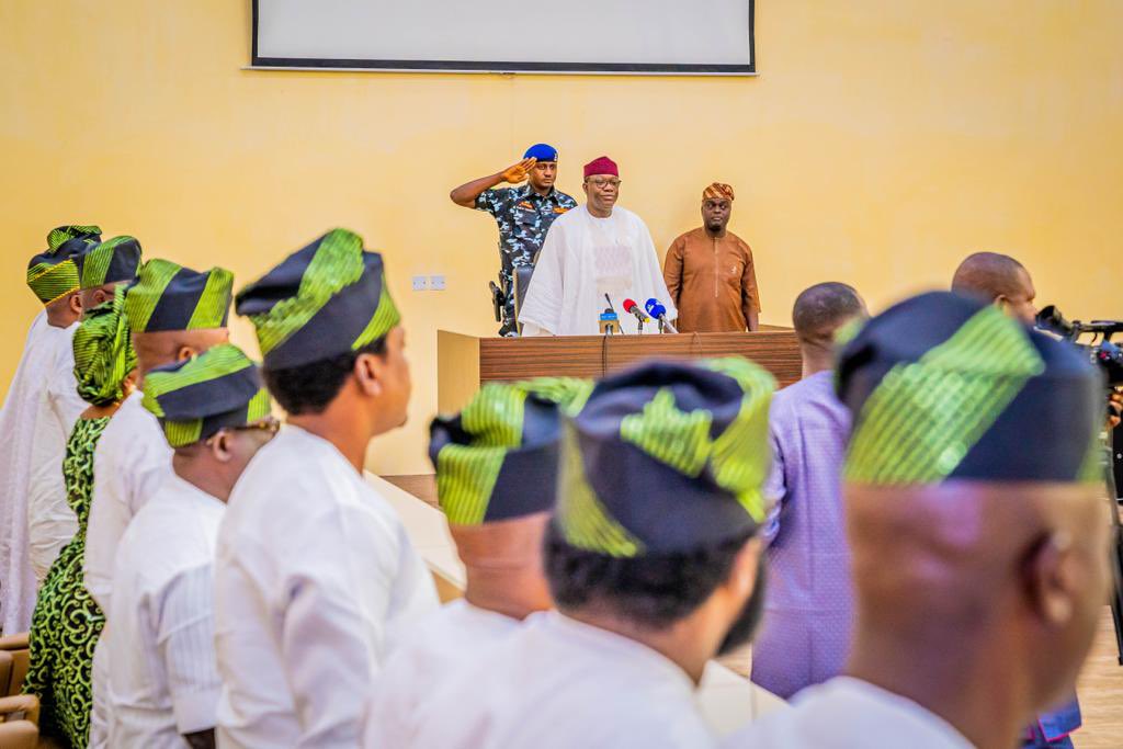 kfayemi's tweet photo. I was pleased to sign into law five bills that reaffirm the commitment of our administration to strengthen the governance system, knowledge production, and the economy of our dear state. https://t.co/ngGpSNuNBn