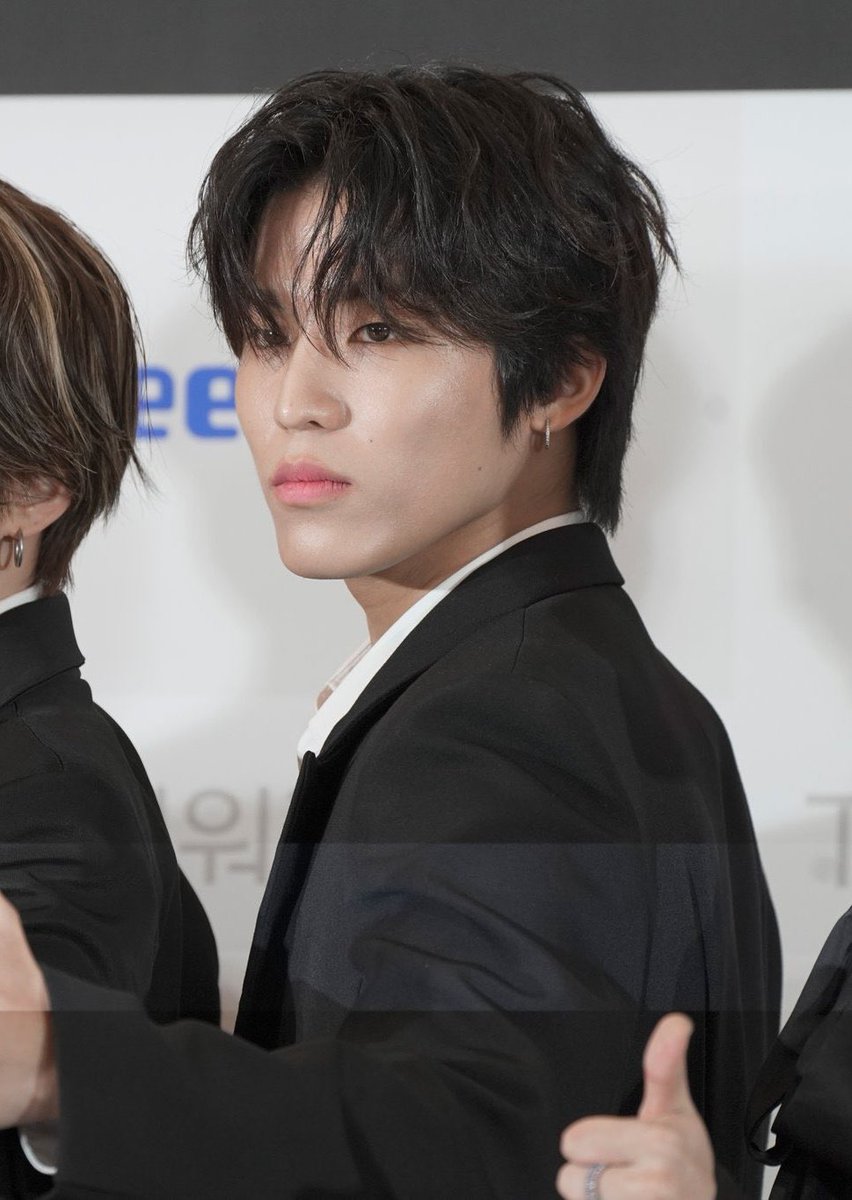 쩡쩡이⚡ on Twitter "his face card will never decline"