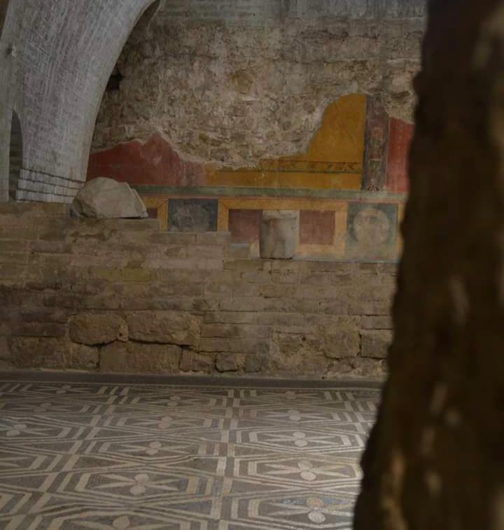 SpoletoCard's tweet photo. SPOLETO CARD
DOMENICA 9 Ottobre ORE 10:30
VISITA GUIDATA Mosaici e pitture parietali
Un'occasione per conoscere la storia antica della città di Spoleto e  i resti dell'antica domus romana.
La visita guidata è gratuita per i possessori della Spoleto Card.
Prenotatevi 0743.46434 https://t.co/2pViPPi43t