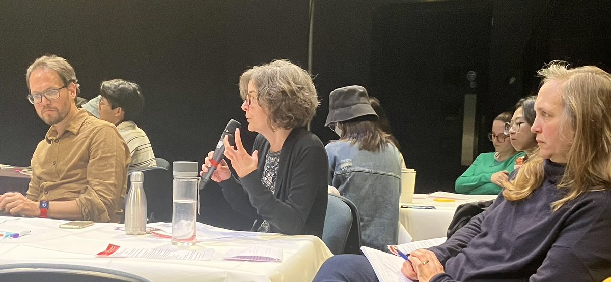 narpa_i's tweet photo. Fantastic launch to the Routledge Companion to Audiences &amp; the Performing Arts - great to hear from authors including @SPARCsheffield @mancinbelfast @jnlhere @HelenFreshwater &amp; thanks to @maddydeliqette for the keynote and @EmmaMcDoofus @LizzieRFR &amp; co for the live review! https://t.co/0Y9fGaoSxN