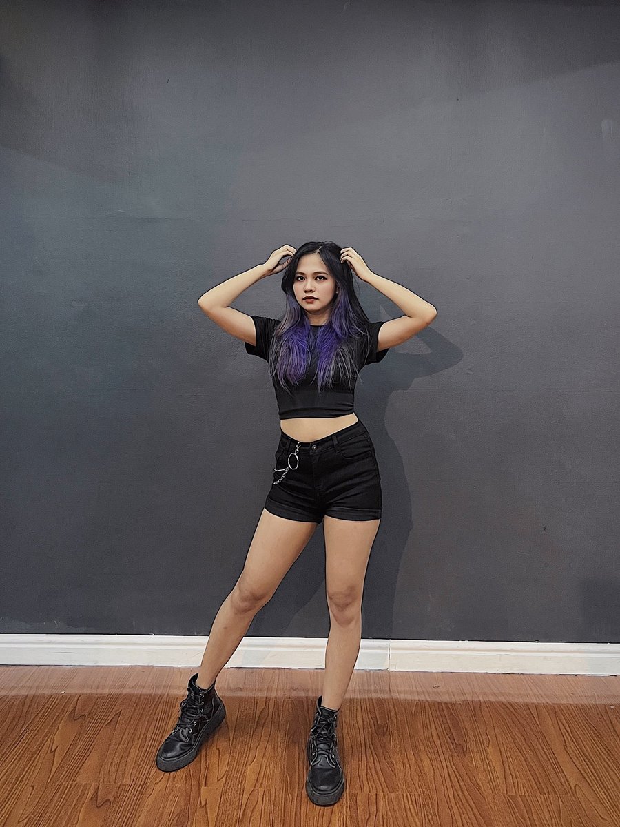 [#EIGHT_Lilly] 

<FEARLESS>
Dance Cover 

2022. 10. 12
#8Eight_Official #LILLY #Fearless