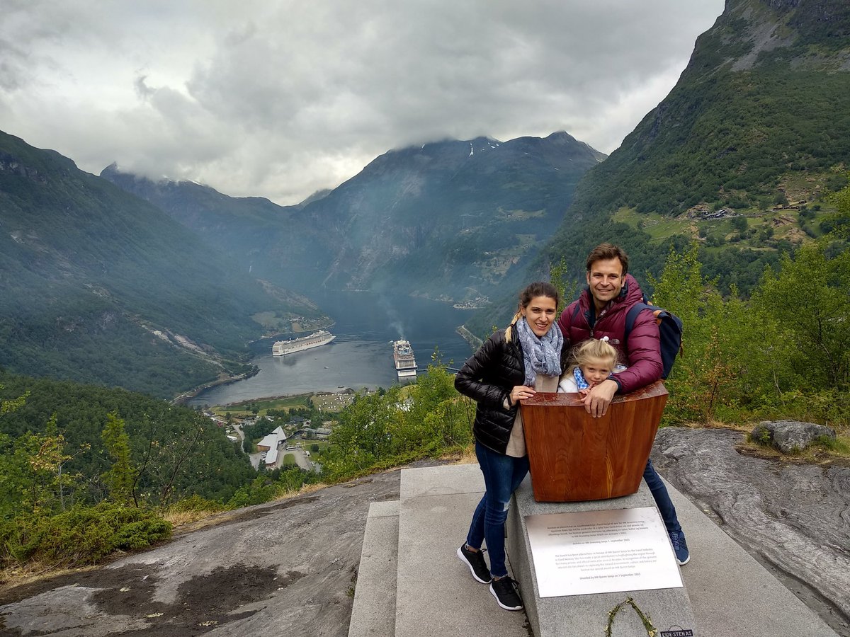 Fabiangil81's tweet photo. @MSCCrucerosESP Sin duda viajar es la historia de nuestra vida,sin viajes no tenemos historias, y esta historia es nuestra vida.Los cruceros son parte de nosotros y parte de nuestra familia es @MSCCrucerosESP . https://t.co/m4wuv9JP0m