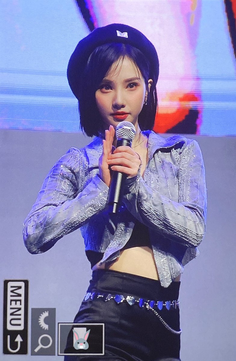 Pure530's tweet photo. 221008 프리뷰

#비비지 #은하 #VIVIZ #EUNHA #ウナ@VIVIZ_official https://t.co/qu1d8ZQWA2