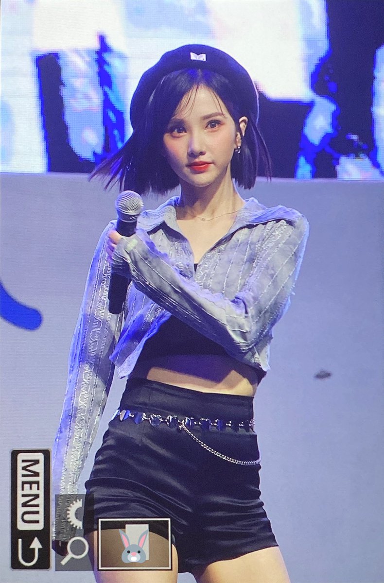 Pure530's tweet photo. 221008 프리뷰

#비비지 #은하 #VIVIZ #EUNHA #ウナ@VIVIZ_official https://t.co/qu1d8ZQWA2