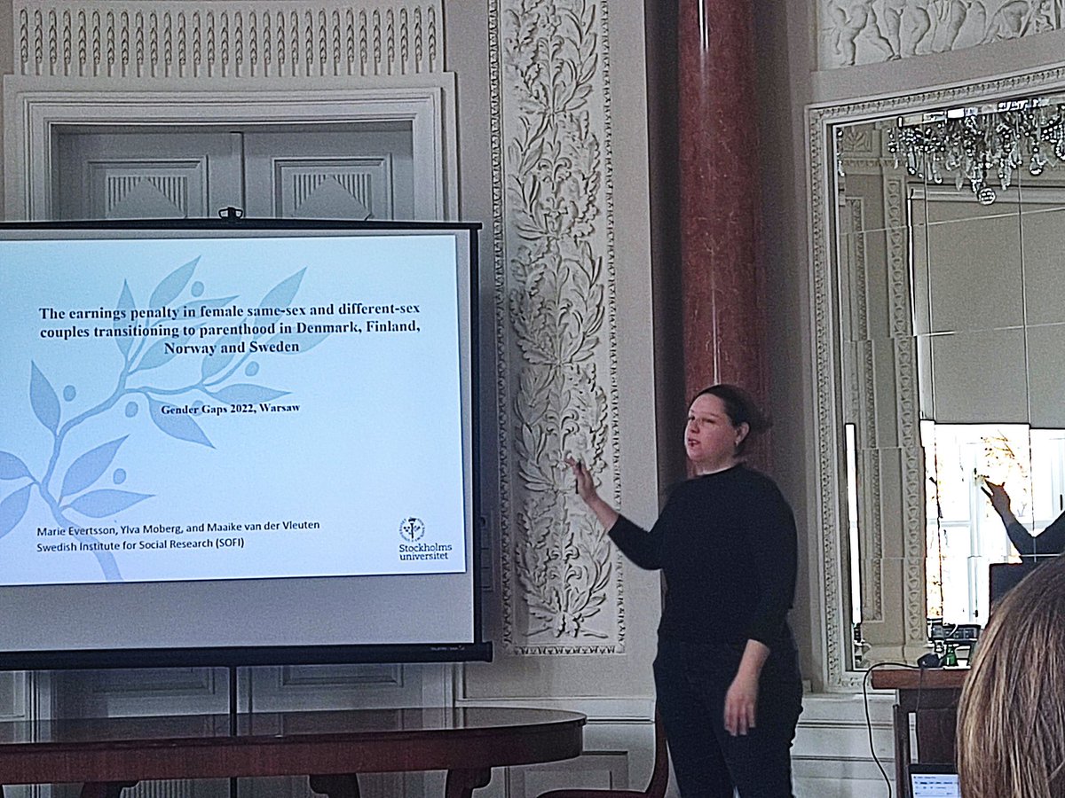 GRAPE_ORG's tweet photo. Ylva Moberg on child penalty in same-sex couples #GGaps2022 https://t.co/jFHDtGZnvd