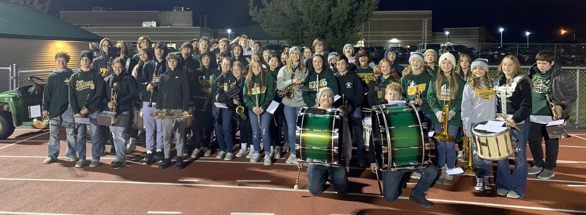 EVGVikingBand's tweet photo. Wow, what a great time and halftime show last night! Thanks so much to our great 8th Grade Band and the over 50 (number, not age lol) who made it so memorable https://t.co/nuZsb45XCe