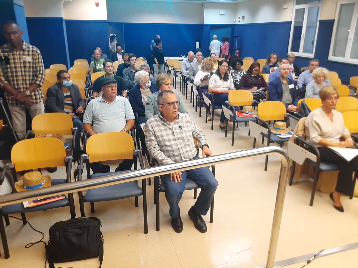 embaCubaEspana's tweet photo. Inició en Bilbao el VI Encuentro Nacional de Cubanos Residentes en España, organizado por @Fed_CubanosJM.
#JuntosXCuba, nuestros compatriotas se reúnen para exigir el cese del bloqueo y las campañas mediáticas contra Cuba. #MejorSinBloqueo https://t.co/iz1yijOZc2